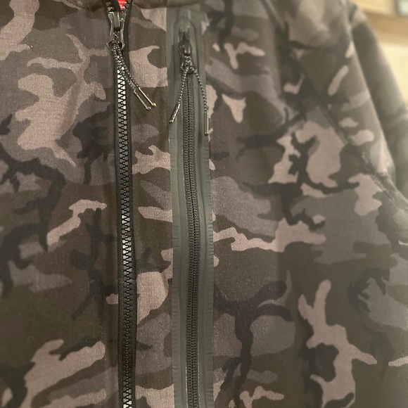 Nike Tech Camouflage Hoodie Zip Up Small - Picture 4 of 7